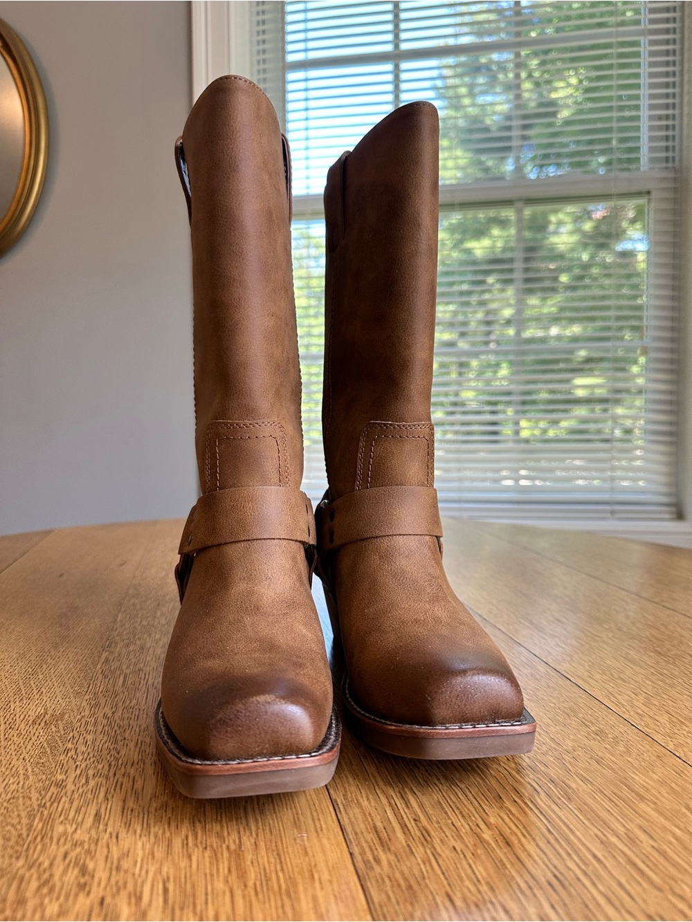 Frye and Co Lorrie Harness 12 Tan Boots Women’s Size 6 - Picture 2 of 11